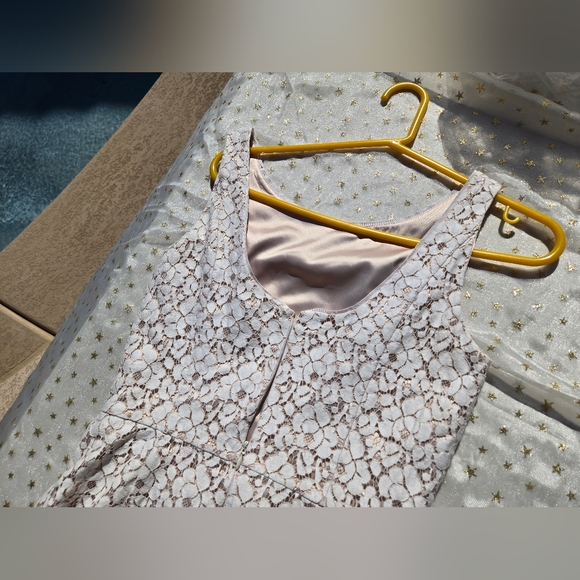 Gorgeous A-line Lace Dress for Easter - Picture 7 of 8